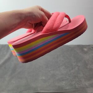 No Boundaries Pink Rainbow Striped Platform Flip Flops Womens Size 9 Wedge Thong